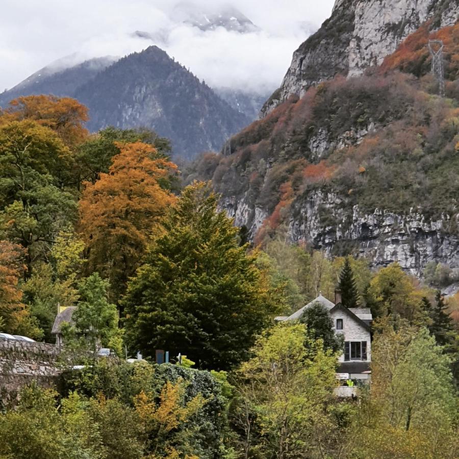 Auberge La Caverne Laruns Exterior foto